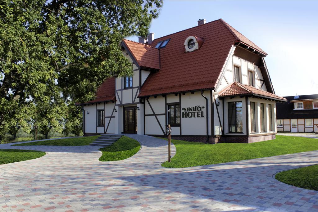 Hotel Senlici Jelgava Exterior foto